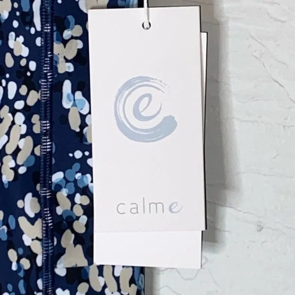 SOLD!!!  Johnny Was CALME Endurance Cut Out Sports Bra & 7/8 High Waist Leggings - Picture 9 of 15